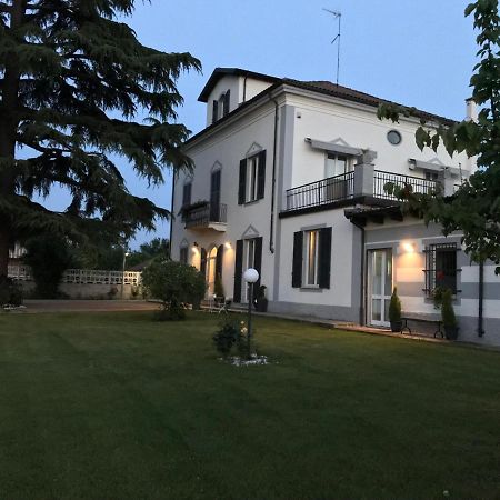 B&B Villa Prestigio Novi Ligure Luaran gambar