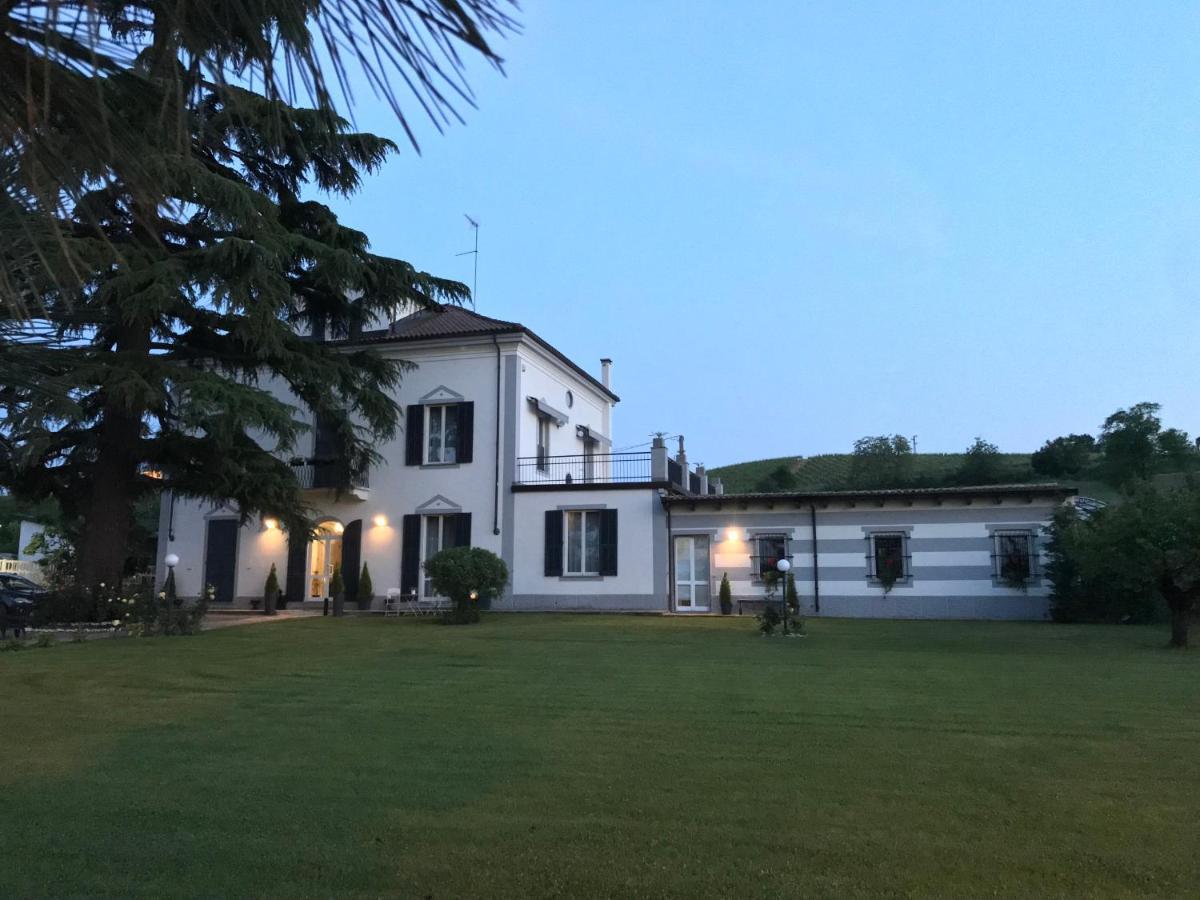 B&B Villa Prestigio Novi Ligure Luaran gambar